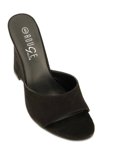 Nia wedges in black