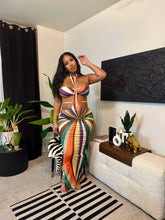 Load image into Gallery viewer, Abstract maxi dress