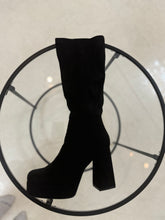 Load image into Gallery viewer, Big stepper suede boots in black