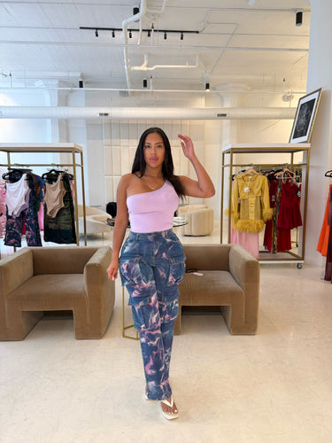 Lavender cargos