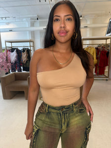 Monica cargos