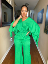 Load image into Gallery viewer, Vivian set in emerald green