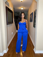 Load image into Gallery viewer, Jasmine set in royal blue