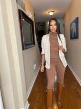 Load image into Gallery viewer, Basic blazer in cream